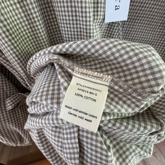 Neuflora Hilton Head Dress - Picture 3 of 7